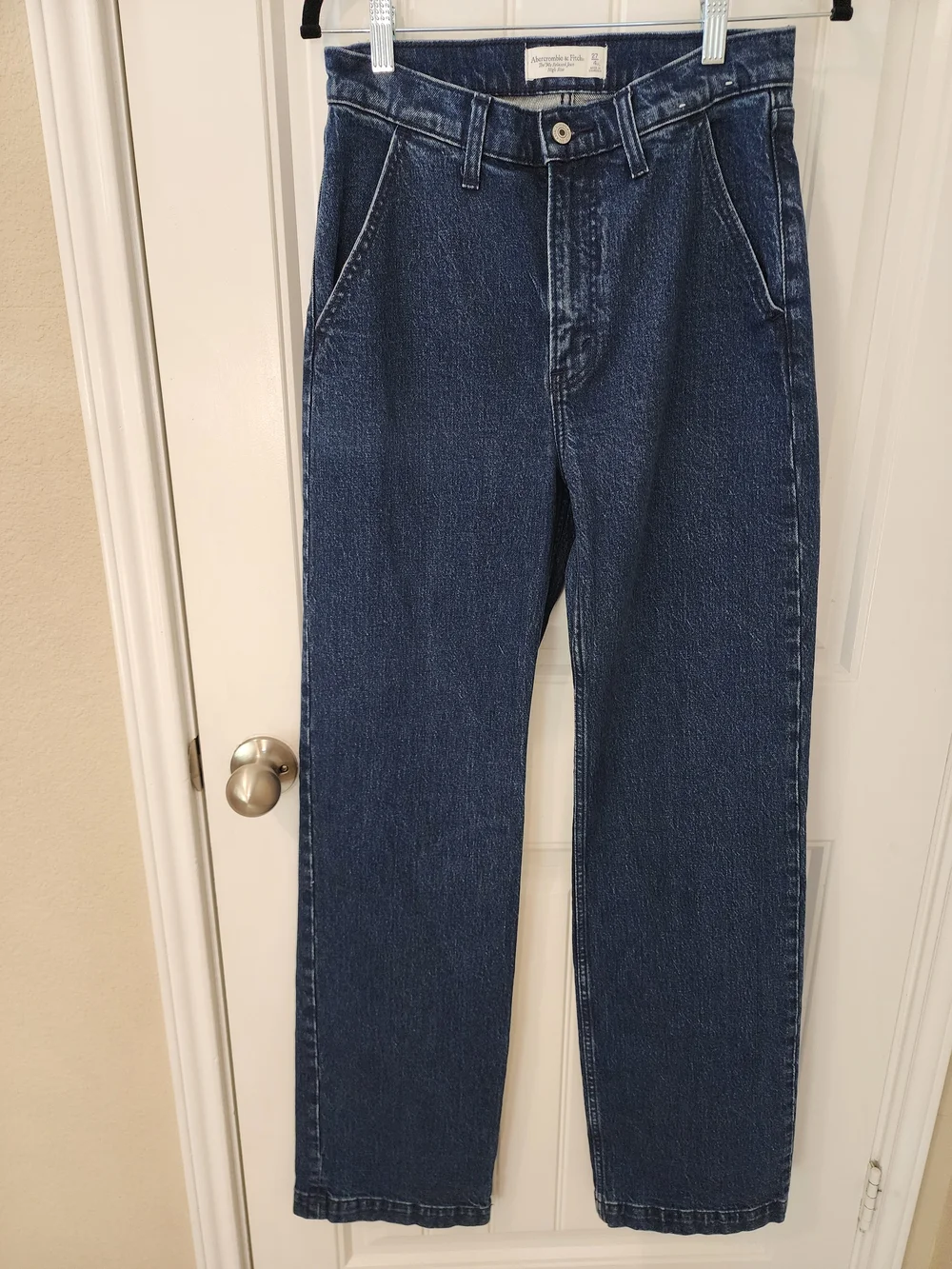 Abercrombie 90s Relaxed High Rise 27 Trouser Jeans NWOT - Picture 2 of 11